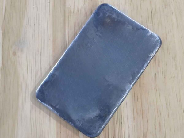 a 500g lead plate